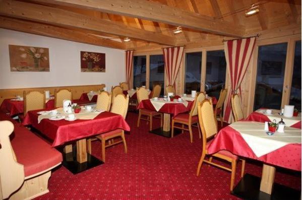 Hotel Garni Sonnenheim Фис Экстерьер фото